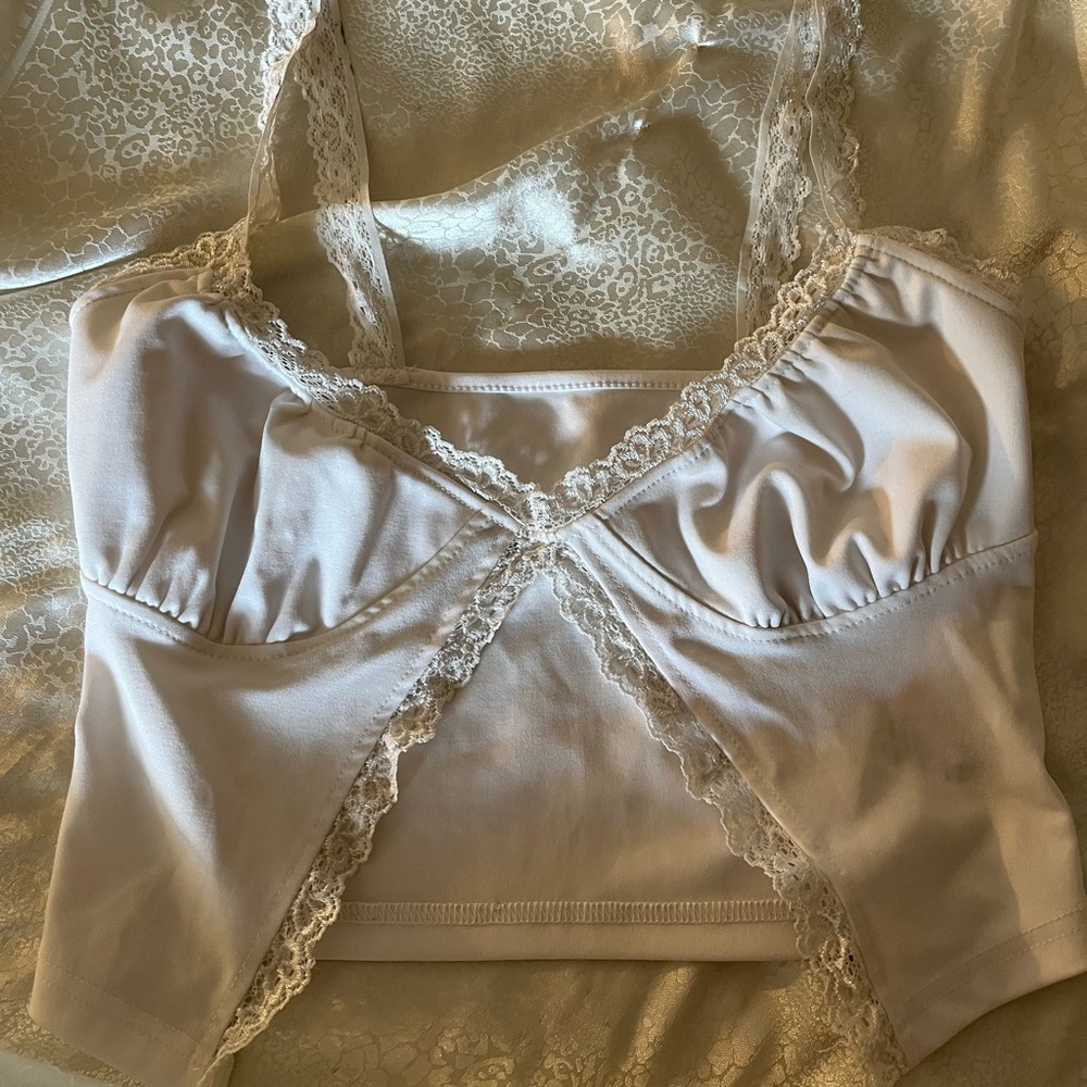 Lace white top